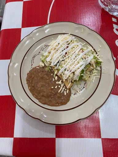 Combo Flautas y Agua de Frutas 1/2 lt