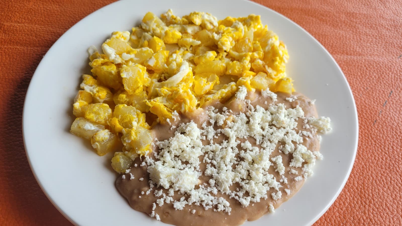 Papas con huevo