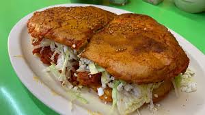 Pambazo de Bistec de Cerdo