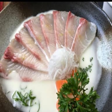 SASHIMI DE ROBALO