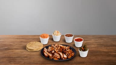 Orden de pollo deshuesado (3-4 personas max)