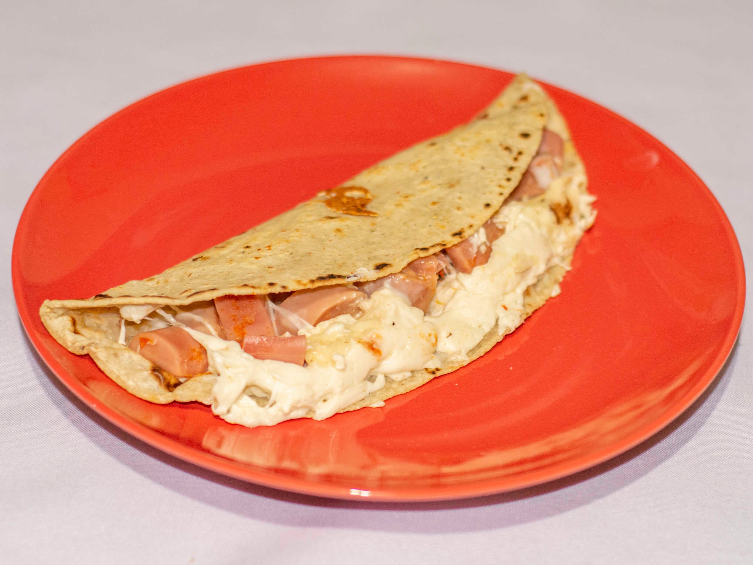 Quesadilla de Salchicha Copiar