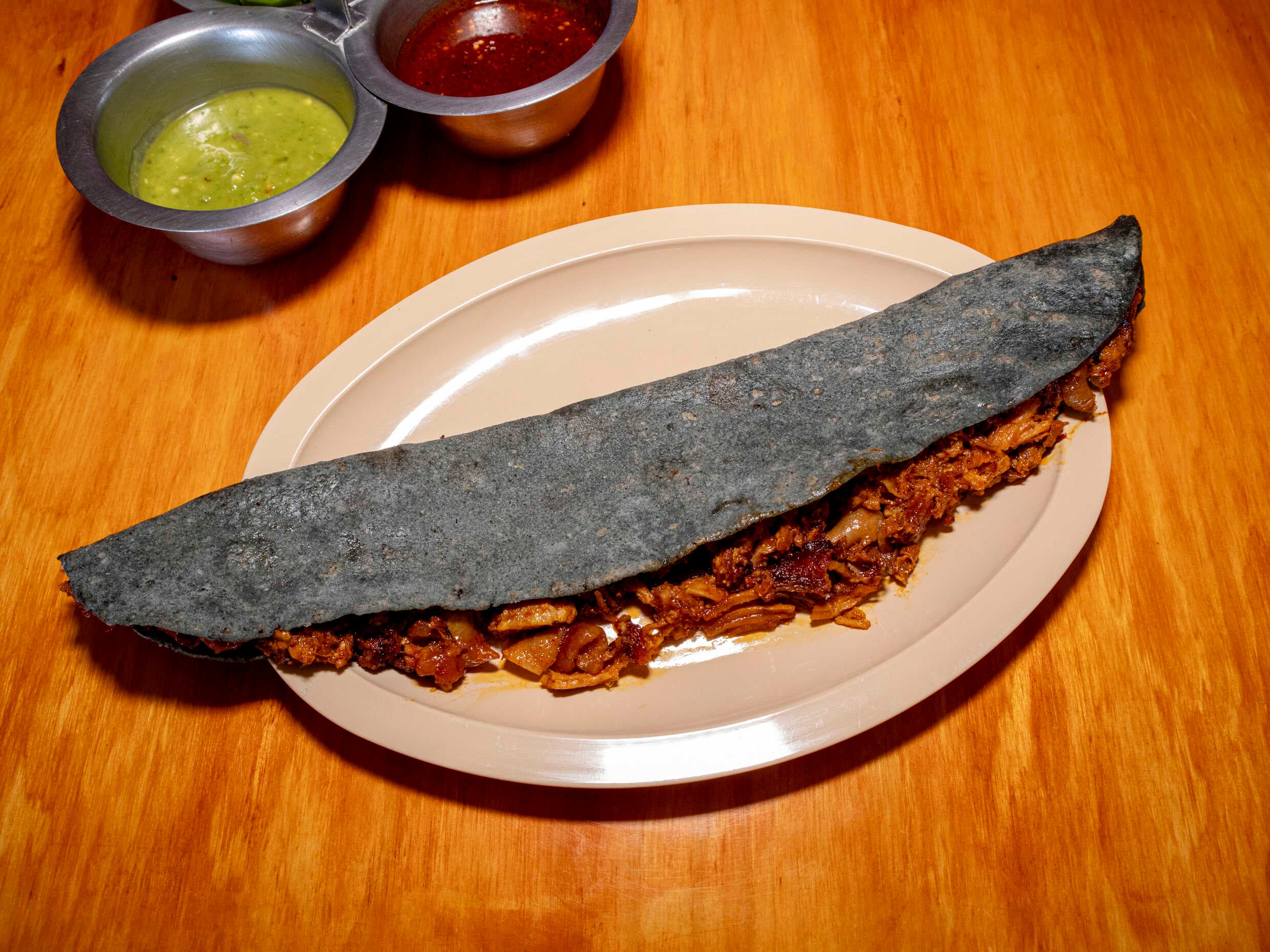 quesadilla de chicharrón