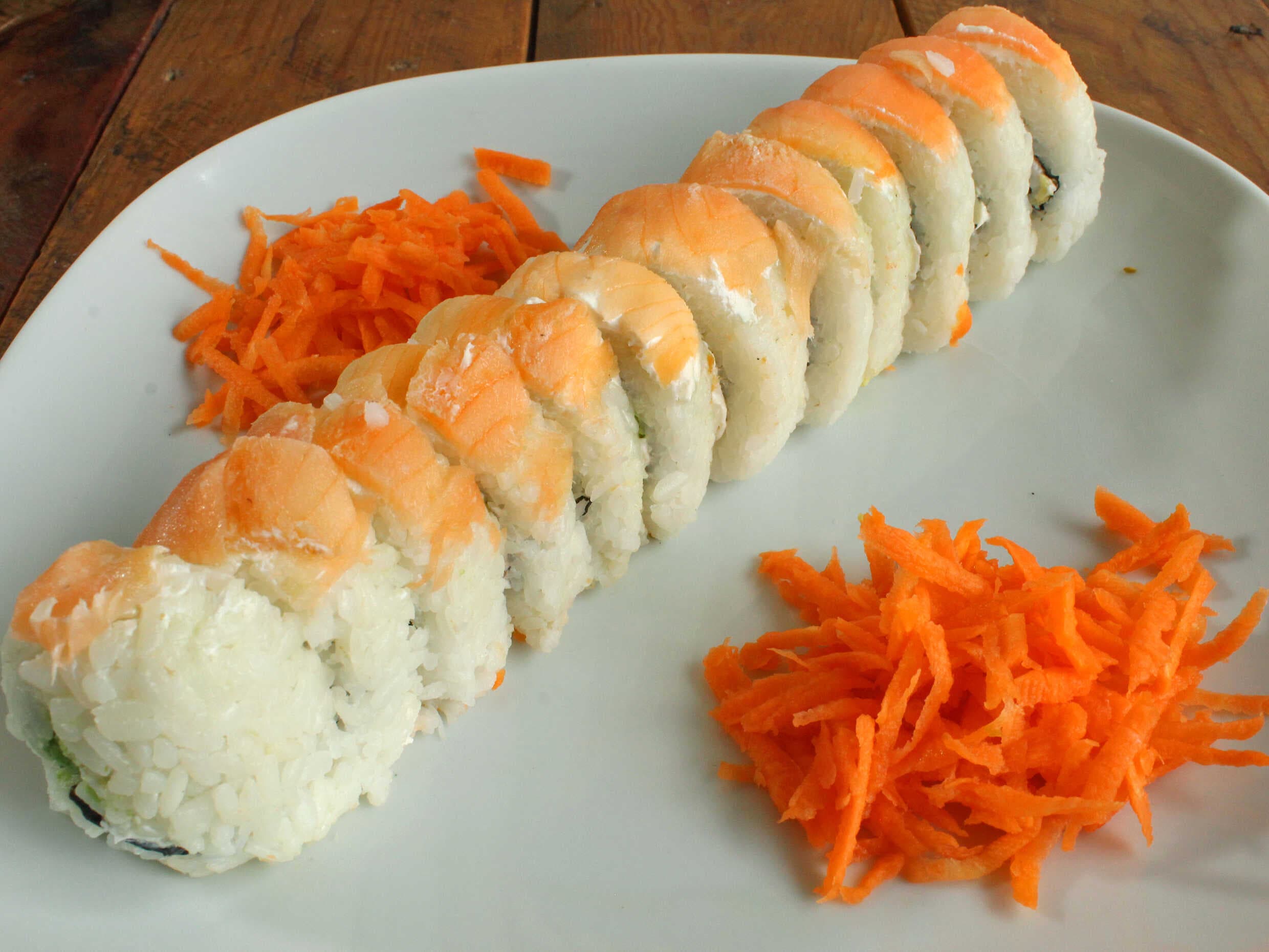 Salmón Roll
