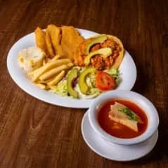 Combo #1 1/2 Filete Empanizado