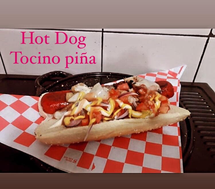 Hot Dog Tocino & Piña