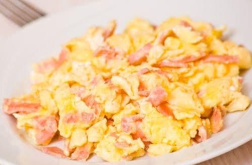 Huevos con Jamón