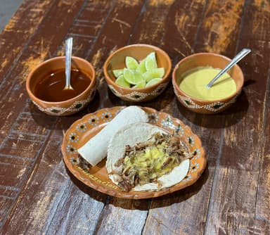 Dos Tacos Árabes con Queso.