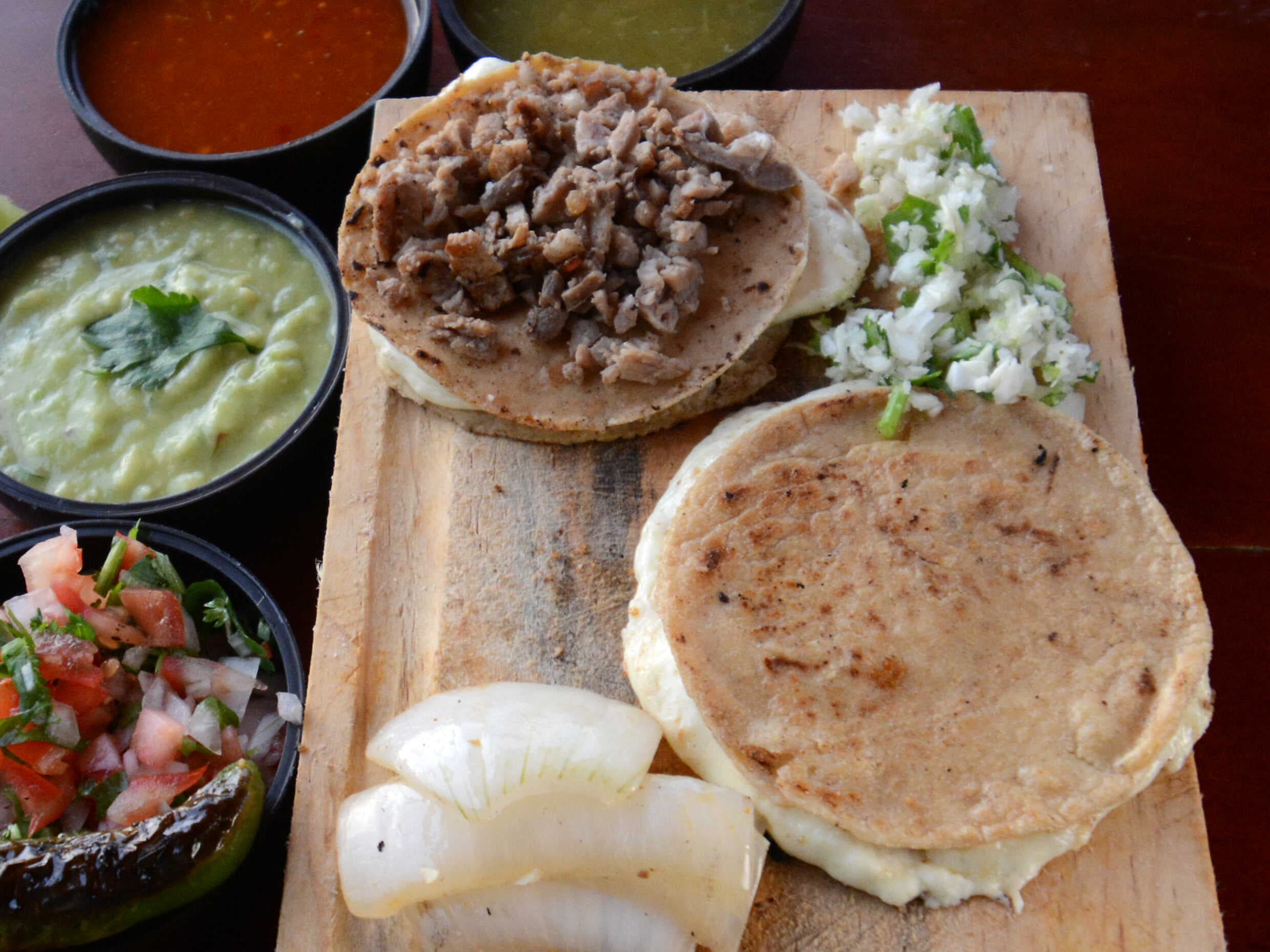 Taco de Panela con Asada