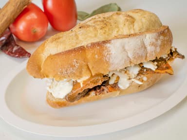 Combo Torta Original de Milanesa + Gyronada