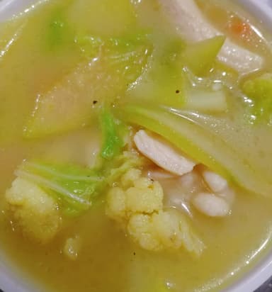 #Sopa de Pollo con Verduras