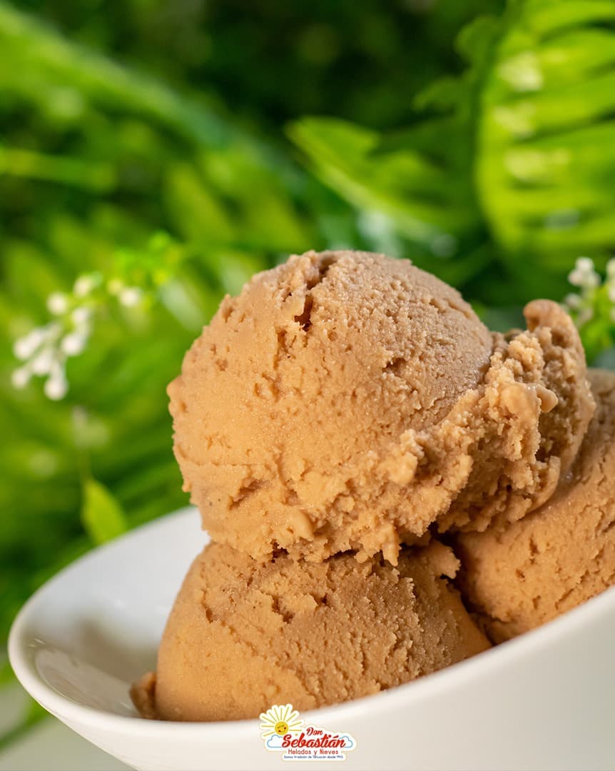 Helado de Café 1/2 LT + Helado de Queso 1/2 LT