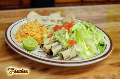 Dinos Flautas..