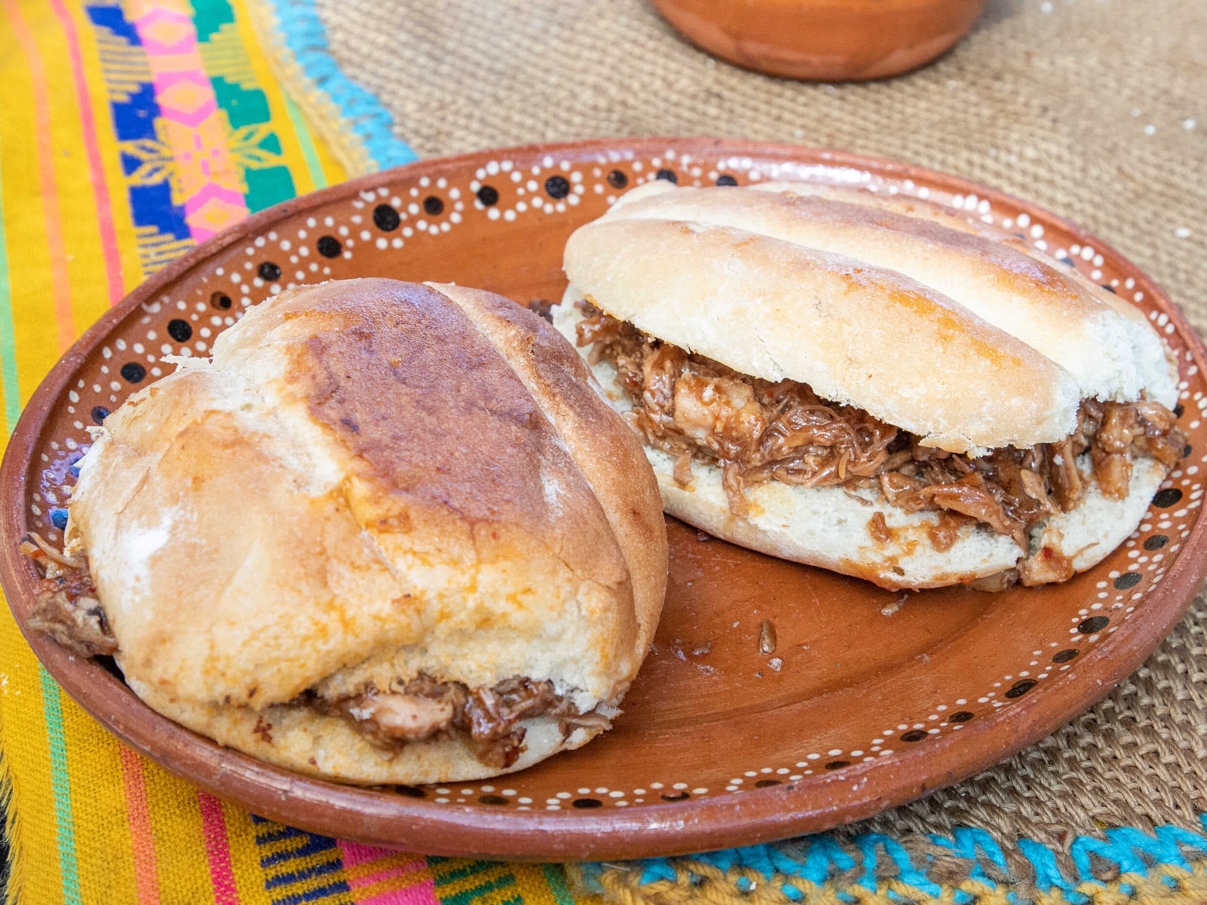 Torta de Birria