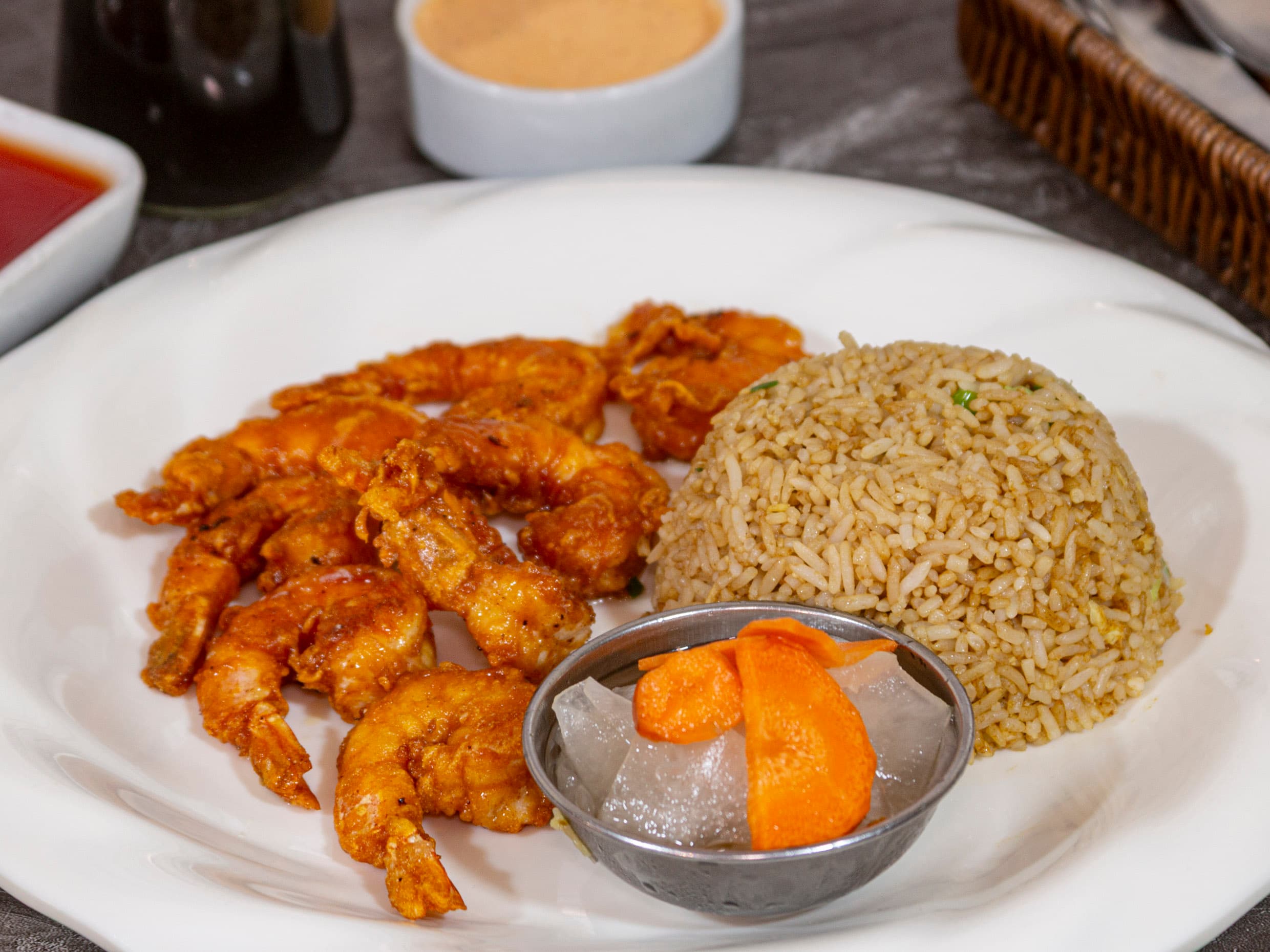 Langostino Arrebozado más Chaufa