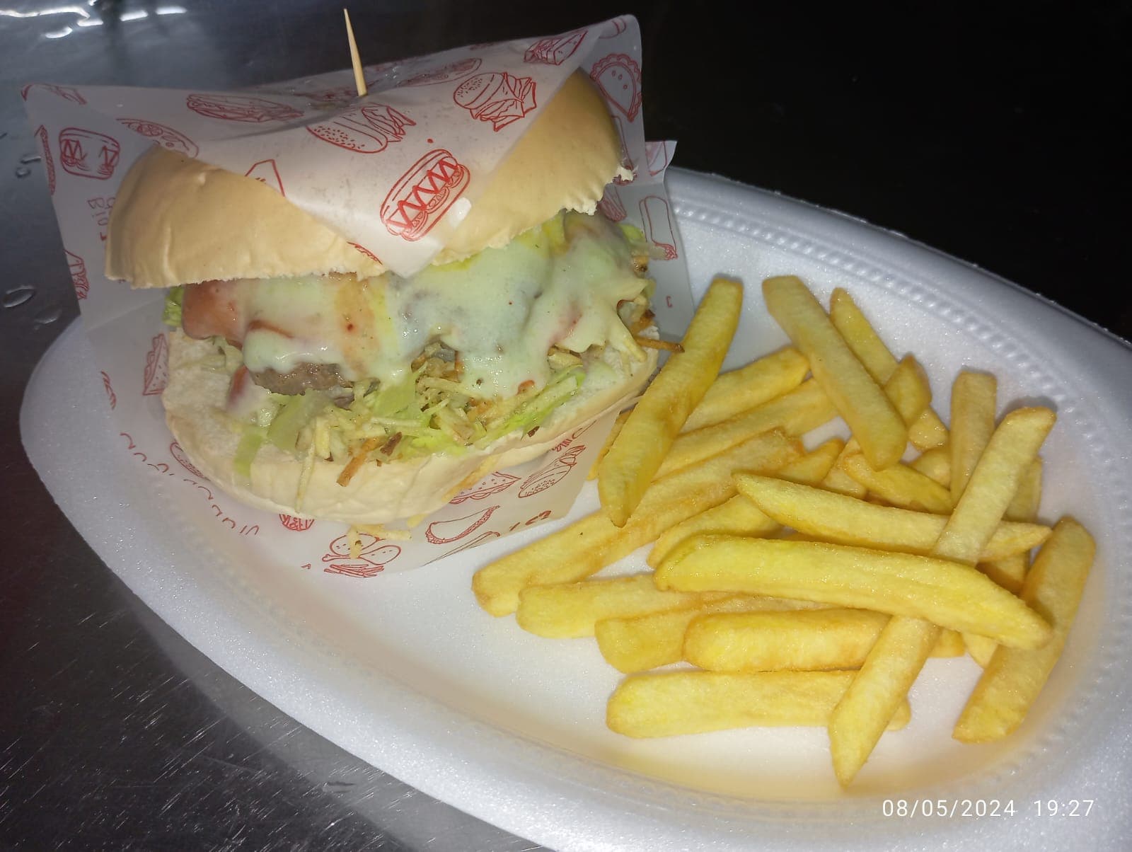 Hamburguesa Sencilla+ Papas + Gaseosa