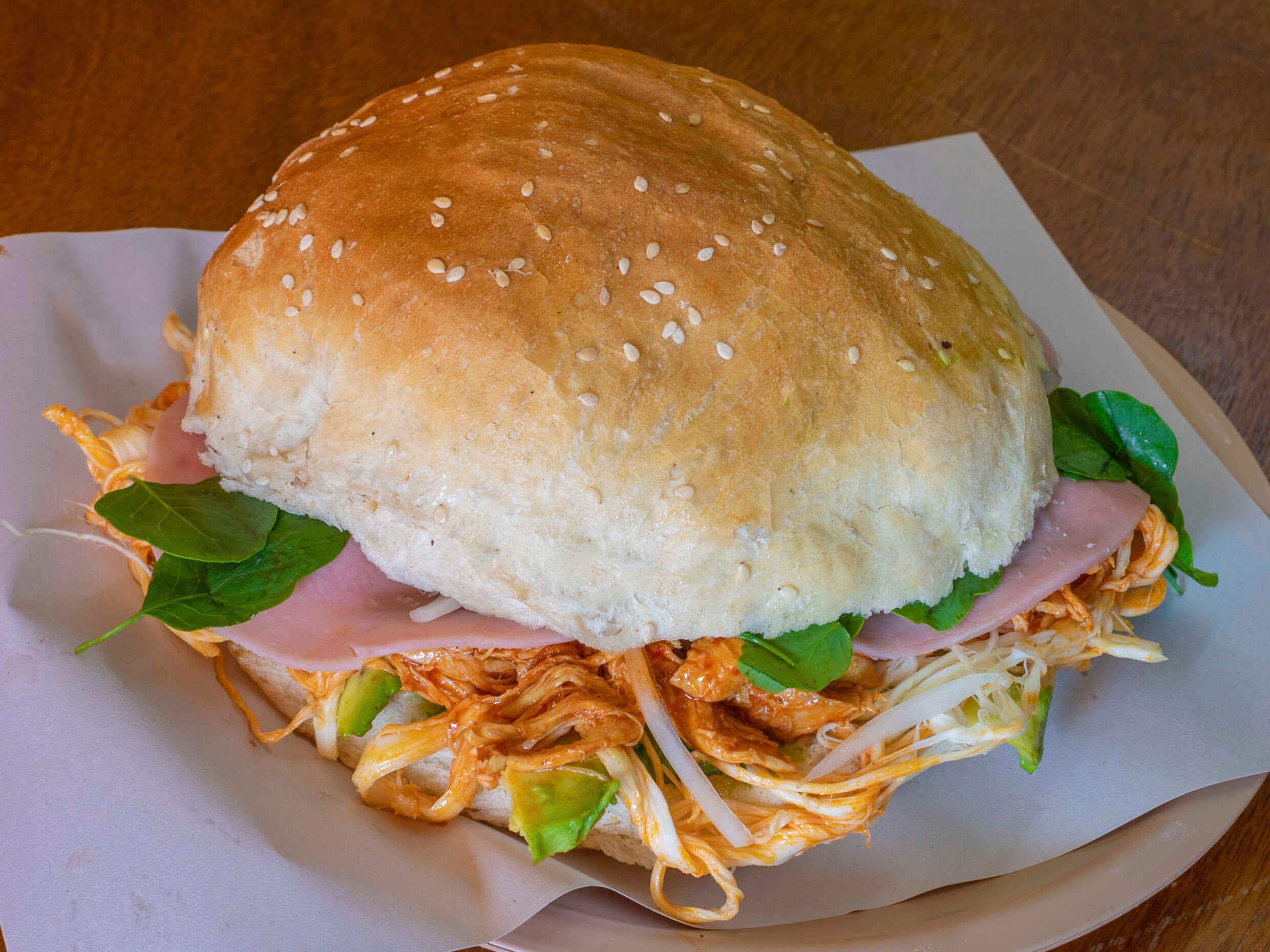CEMITA DE MILANESA DE POLLO