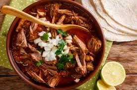 Consomé con carne