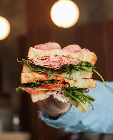 Sándwich de Fiambres