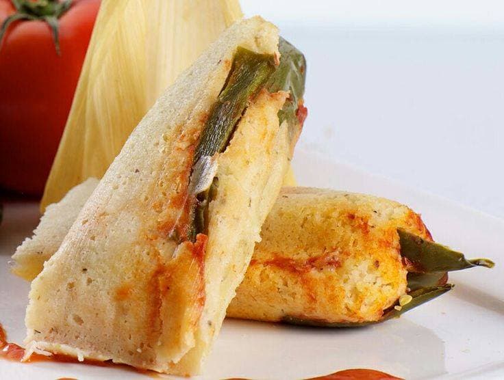 Tamal de Rajas con Queso