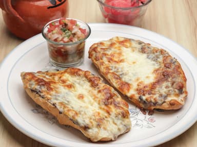Combo Molletes + Coca Cola Pet 355 Ml