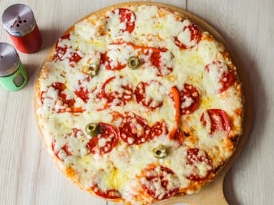 Pizza Familiar Pepperoni 8 Piezas