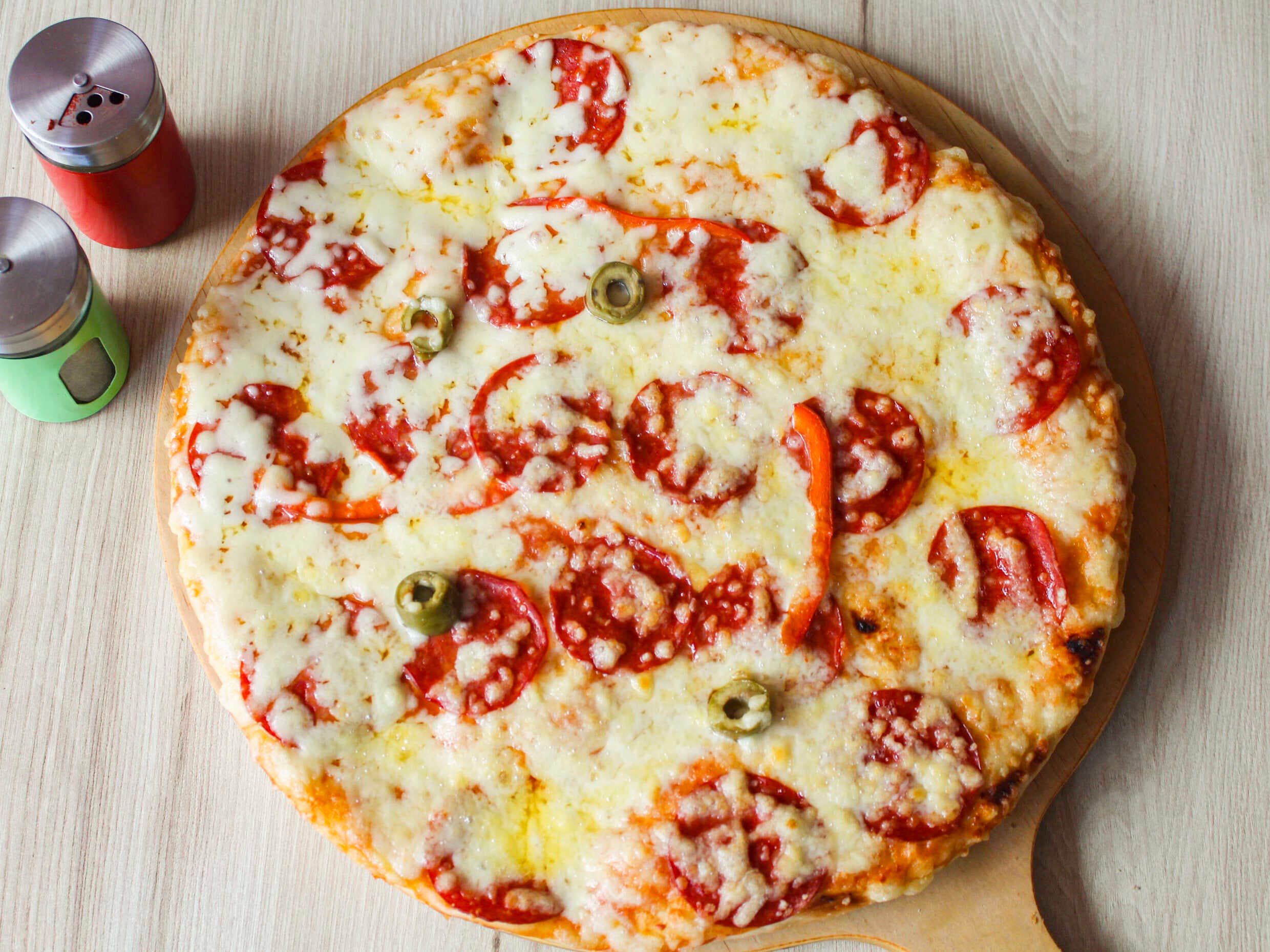 Pizza Familiar Pepperoni 8 Piezas