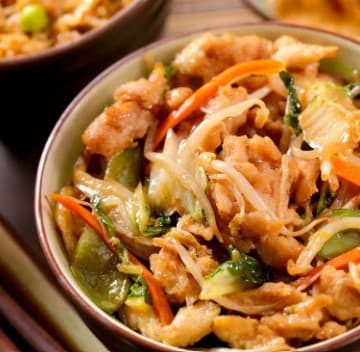 Chop Suey con Pollo