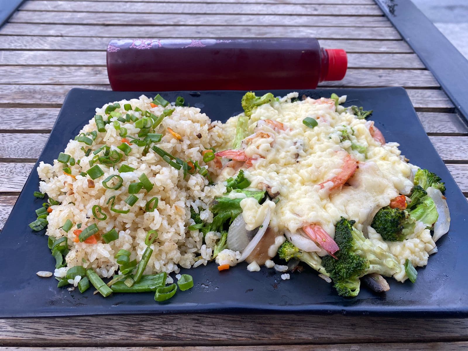 Combo Camarón Gratín + Agua del Dia