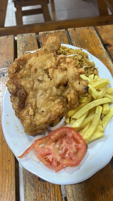 Corriente con Pollo Apanado
