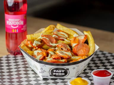 SALCHIPAPAS