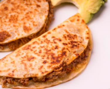 Quesadilla Con Carne
