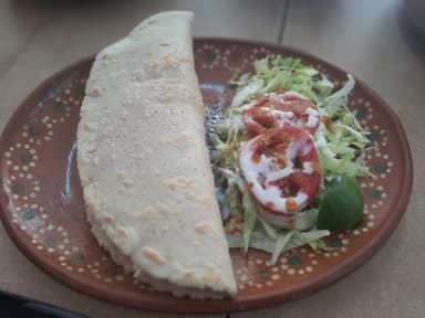 Quesadilla con Rajas con Picadillo