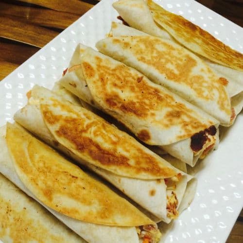 Quesadillas Rellenas de Boneless