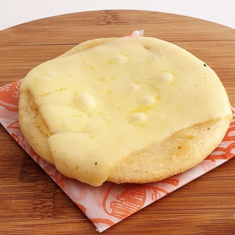Porción Arepa con Queso