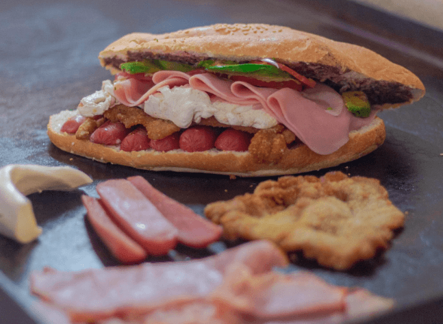 Torta Gigante de Milanesa de Cerdo+bebida