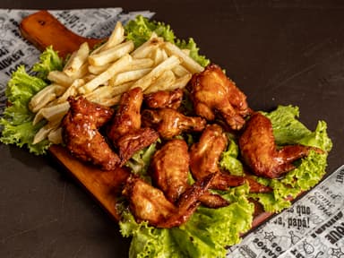 Alitas en Salsa BBQ Para 2 Pers (16 Piezas)