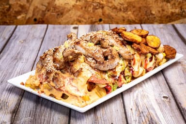 Salchipapa Pollo Carne x 1