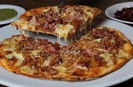 Pizza Típica Maduro y Tocineta Porción