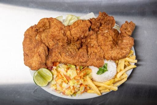 Combo Especial Chuleta de Cerdo con Papas Francesa
