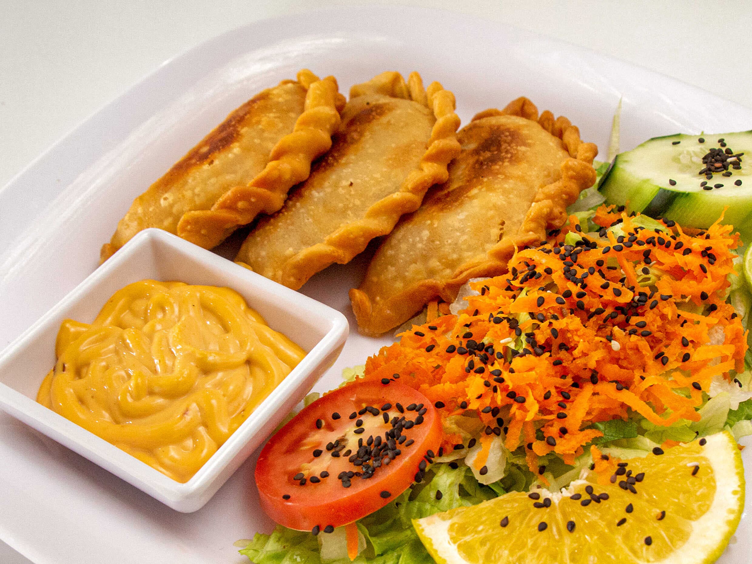 Orden de empanadas de camarón con queso mozarella