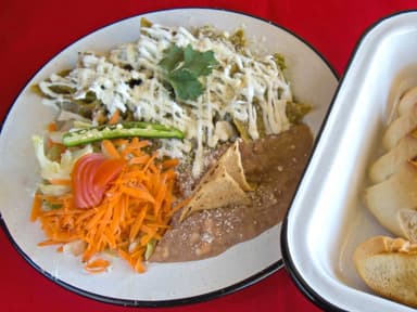Chilaquiles En Salsa Verde