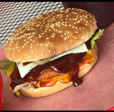 Combo-Hamburguesa BBQ + Papas + Soda