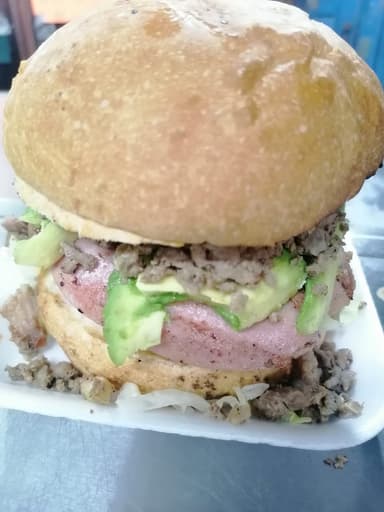 Hamburguesa con asada.