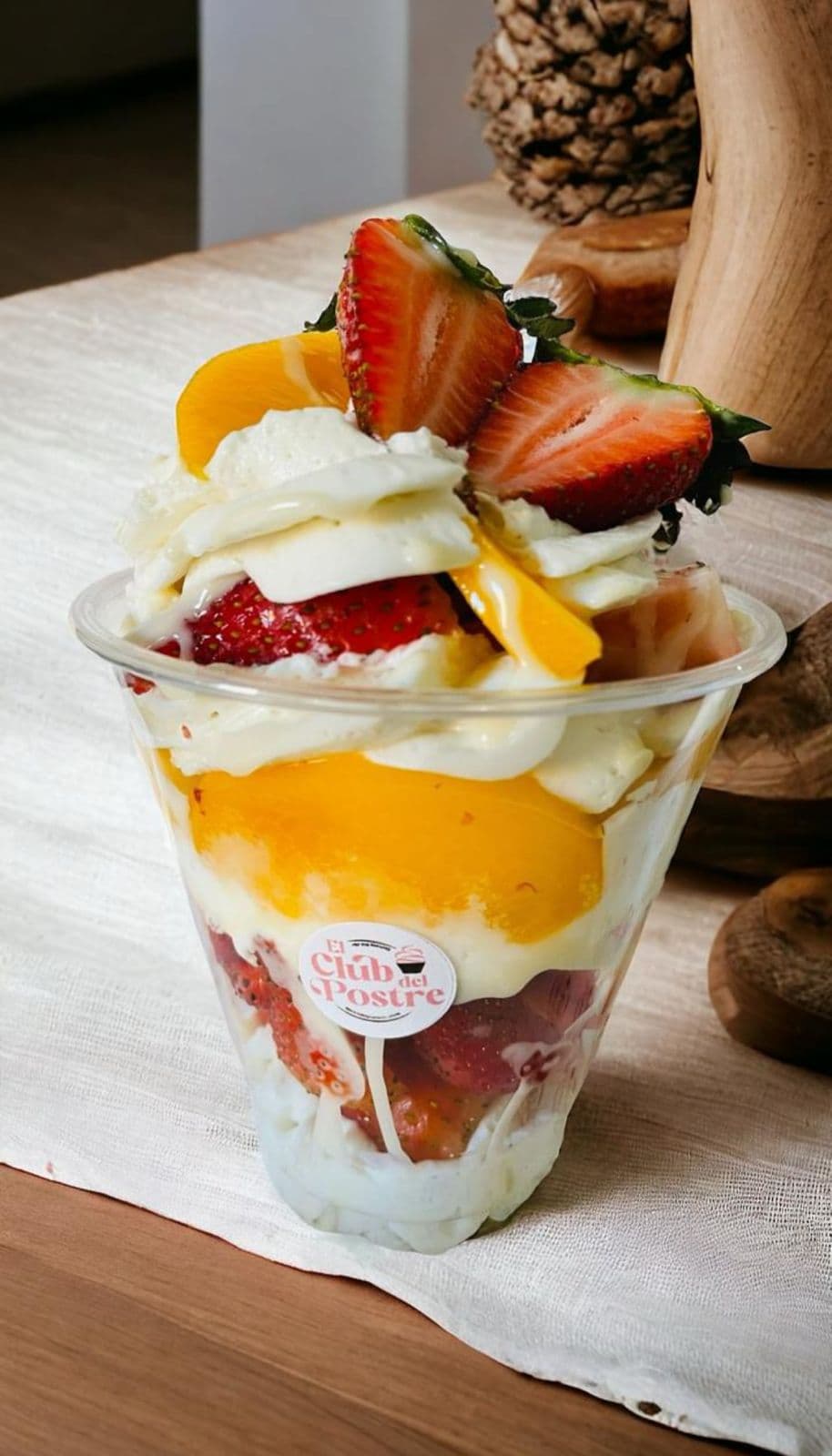 Duraznos y Fresas con Crema Combinado 12 Onzas