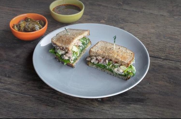 Sandwich de Huevo + Papas Chips