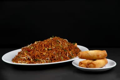 Combo Arroz Chino Super + Papas o Lumpias