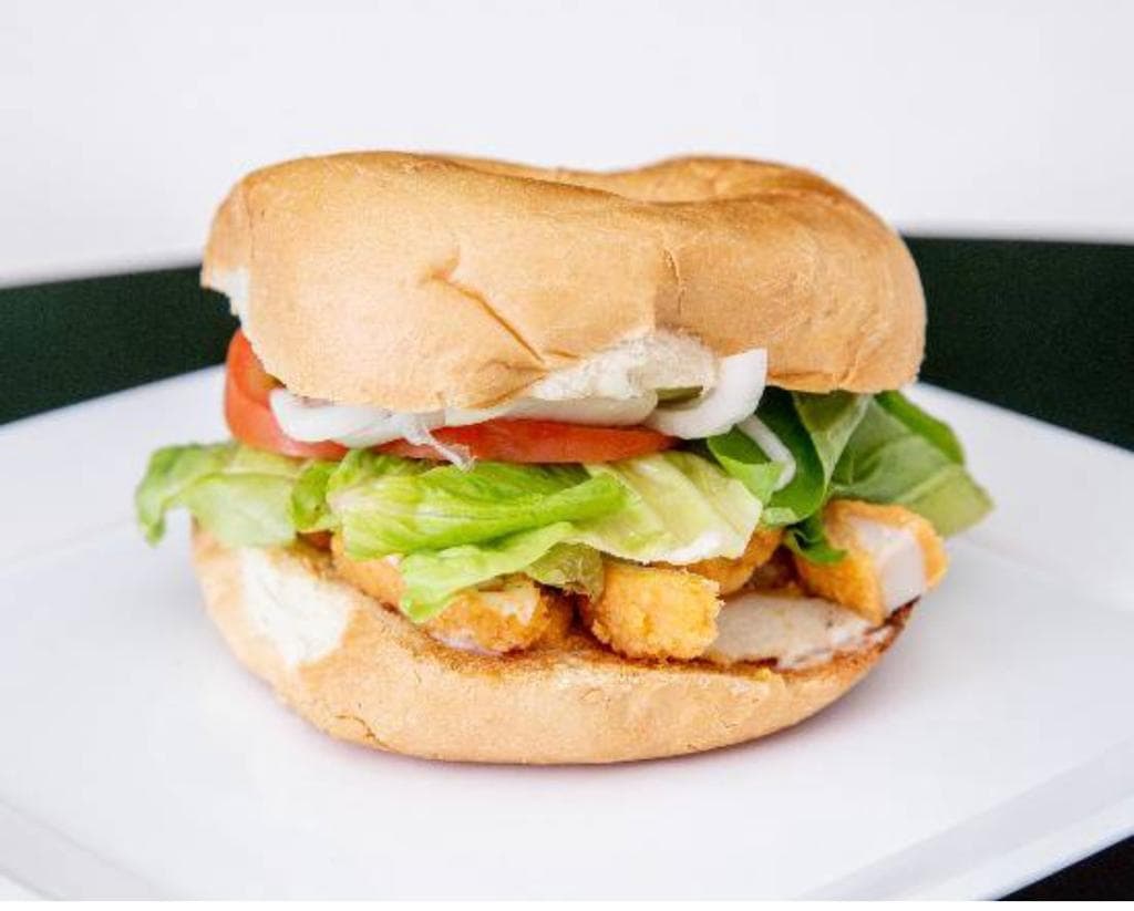 Paquete 2  Bagel sándwich +Ensalada Chica y Bebida