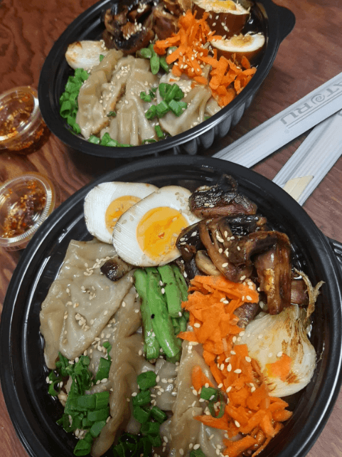 Ramen con Dumplings