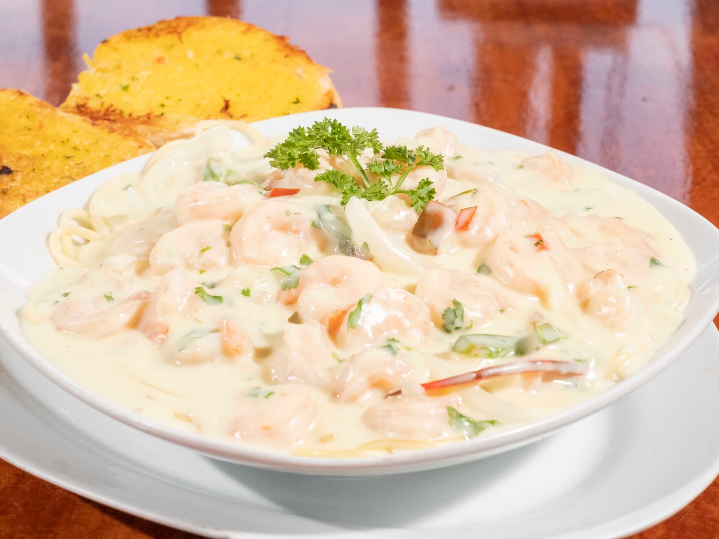 Spaguetti en Crema de Camarón